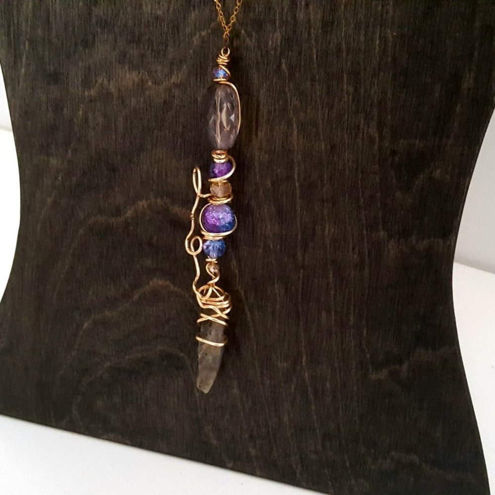 Labradorite Crystal Wand - Picture 10 of 11
